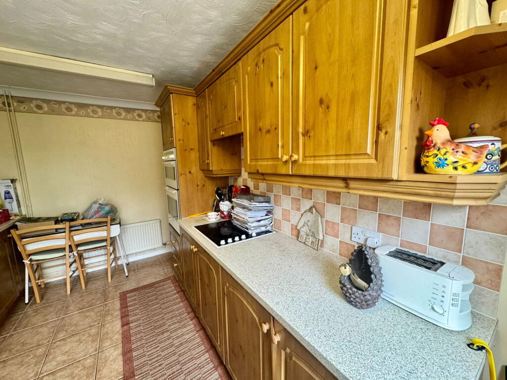 Meadow Way, Carlton Colville, Lowestoft, NR33 8LF photo 4