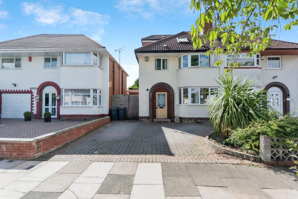 Lindsworth Road, Birmingham, B30