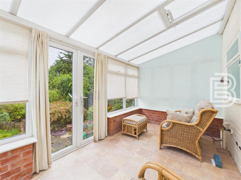 House in Rugby, Warwickshire - More