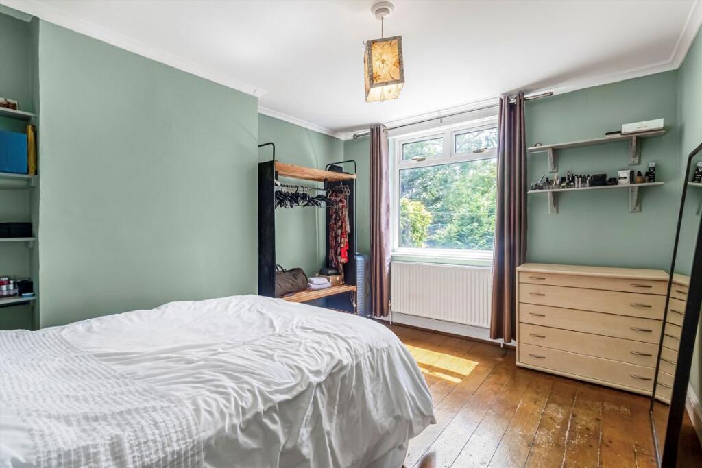 Apartment in London - View 5