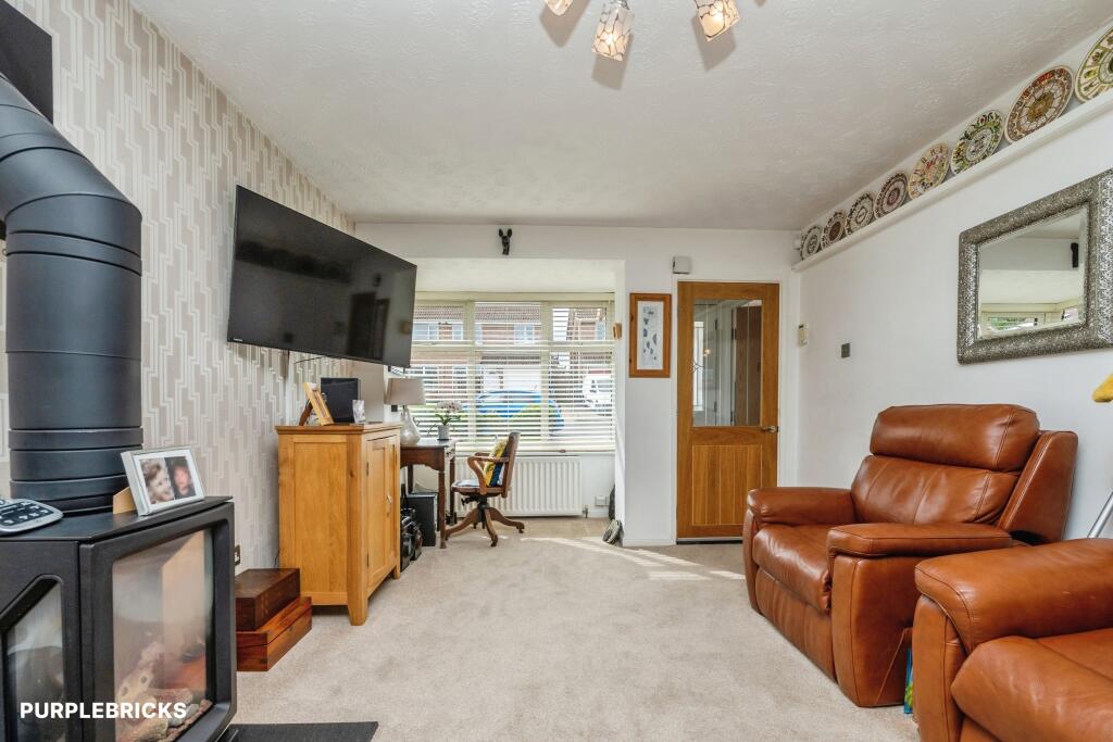 Woodham Close, Birmingham, B45 photo 5