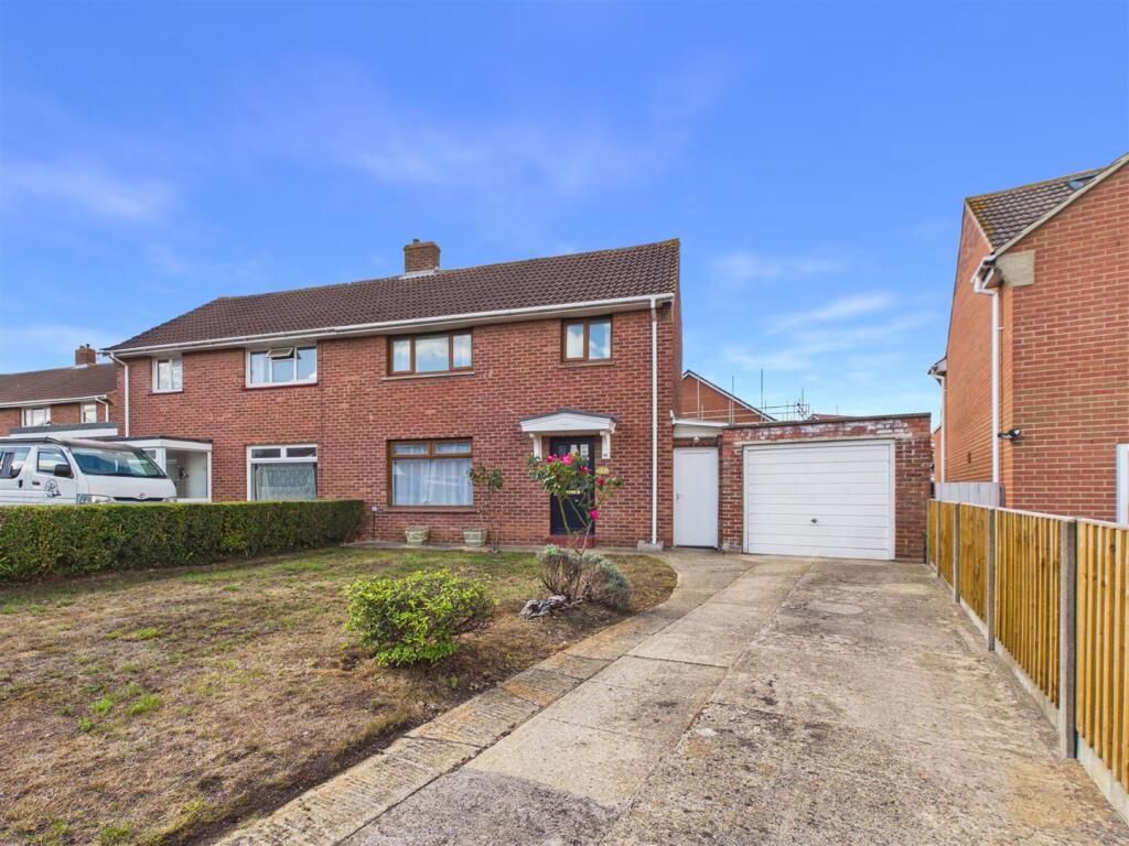 Main image of property: Maple Drive, Brockworth, Gloucester