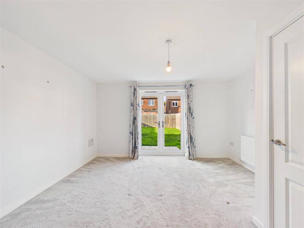 House in Hull - View 3