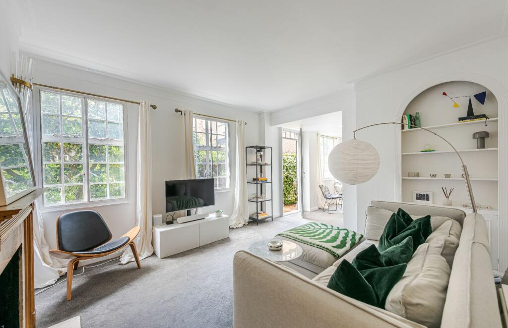 Main image of property: Kings Court South, Chelsea Manor Gardens, London
