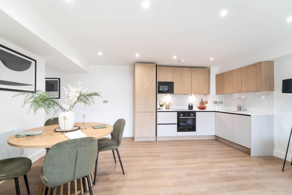 Apartment in Trafford, Greater Manchester - View 3