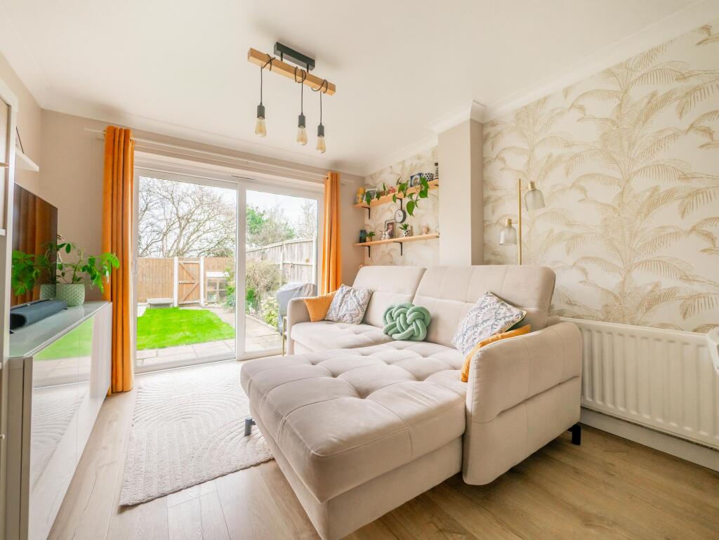 Boxford Close, Rayleigh, SS6 photo 3