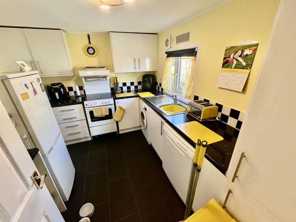 House in Fylde, Freckleton - More