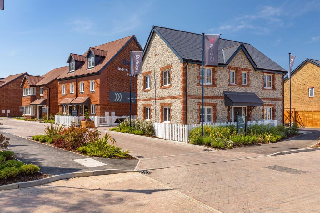 Main image of property: Sutton Road
Langley
Maidstone
ME17 3NQ