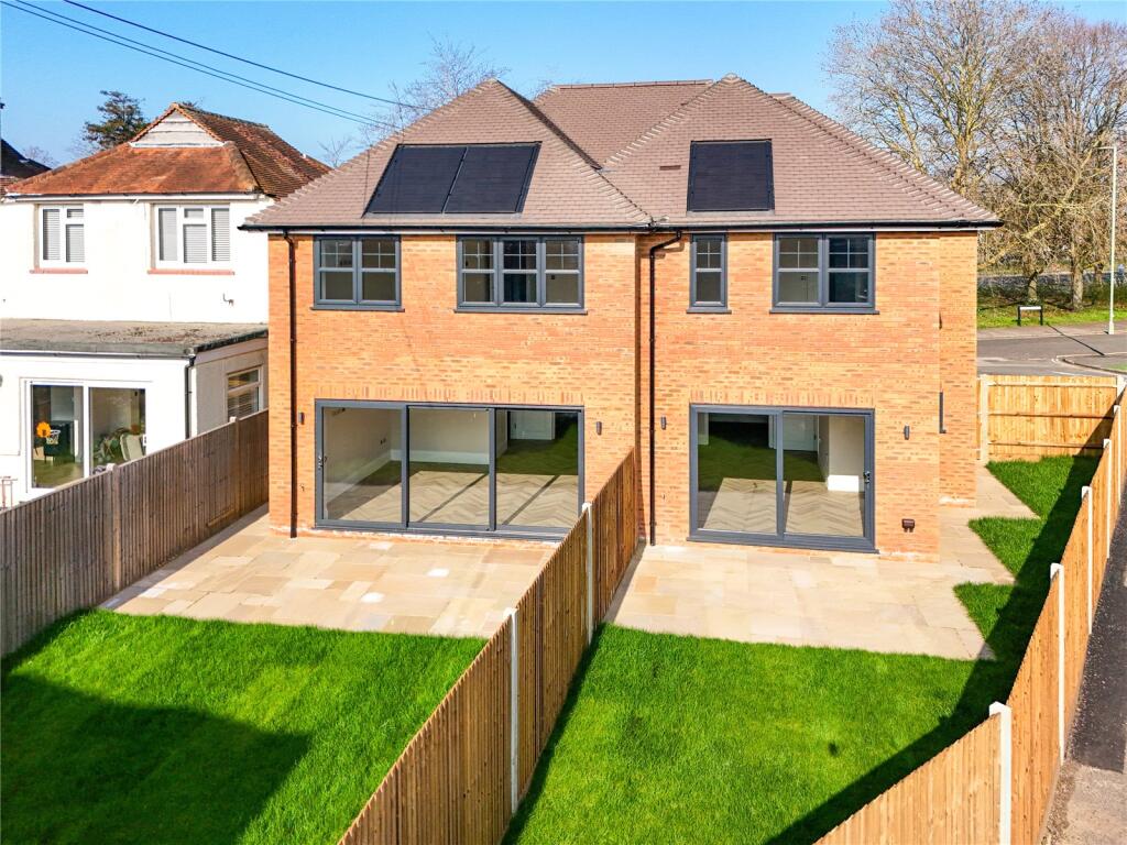 Mole Road, Hersham, KT12 photo 2