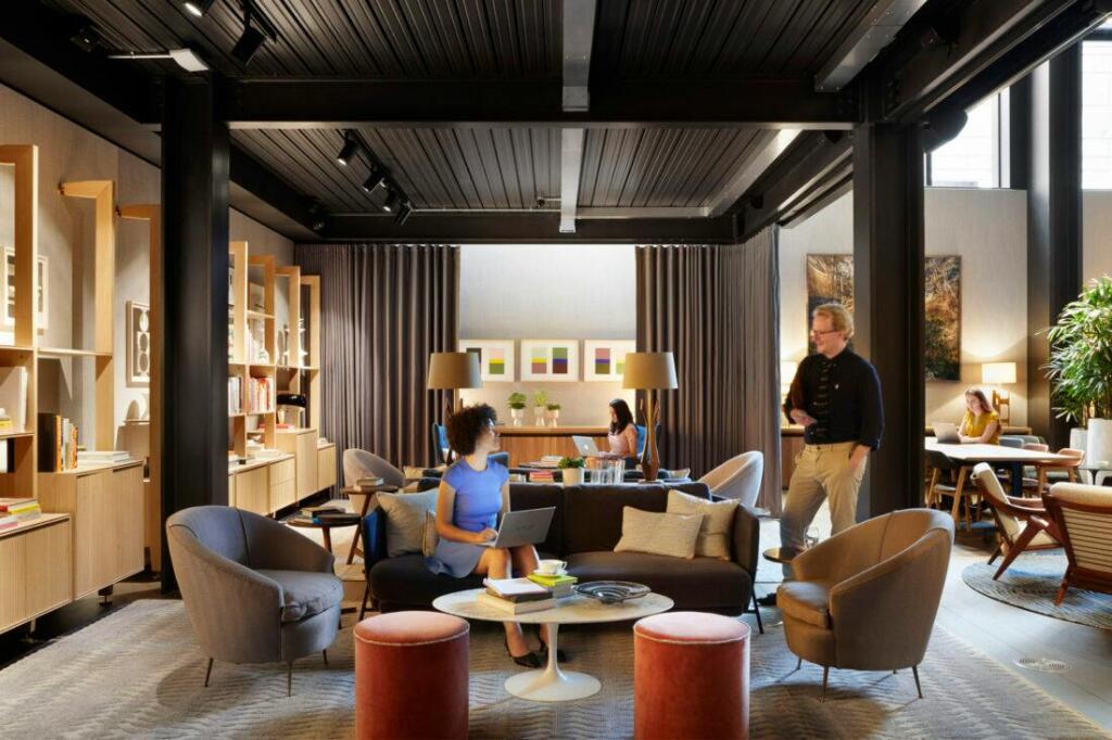 Tenant Lounge - DL/78