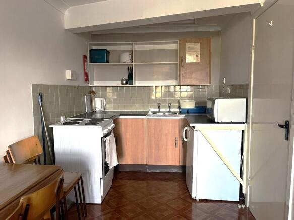 Flat 5
