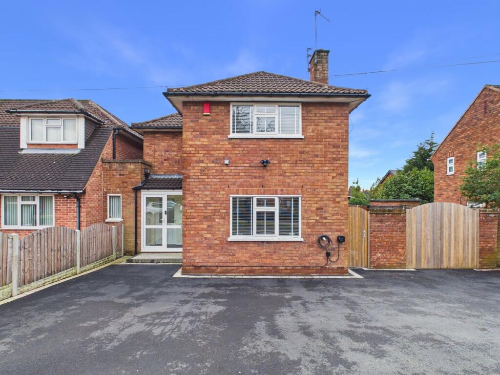 3-bed terraced on Wenlock Avenue, Bradmore, Wolverhampton, WV3, £315,000