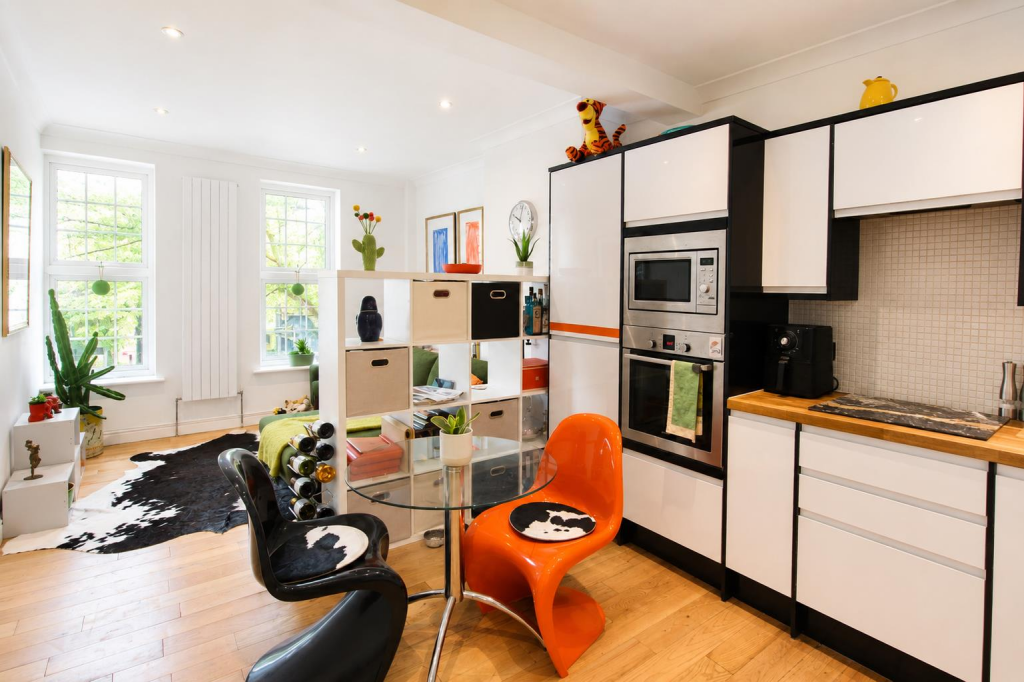 Main image of property: Colston Road, East Sheen, SW14