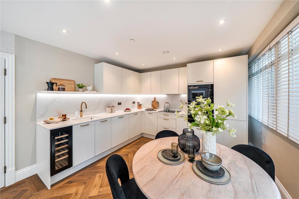 Apartment in London - View 4