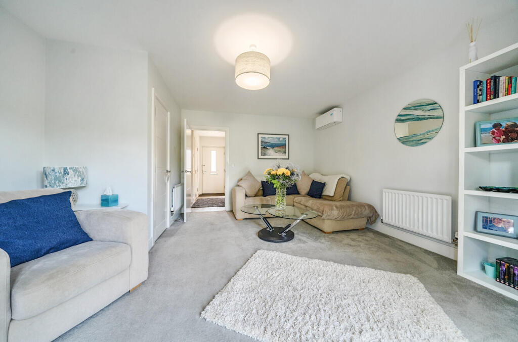 House in Guildford - View 3