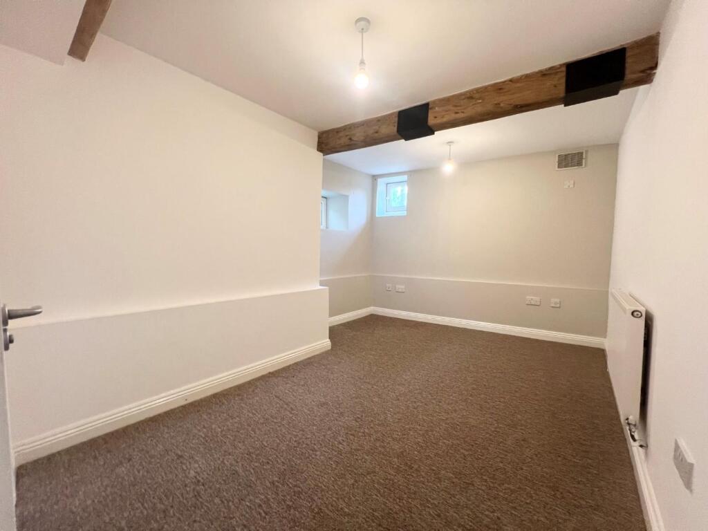 Apartment in Sheffield - View 5