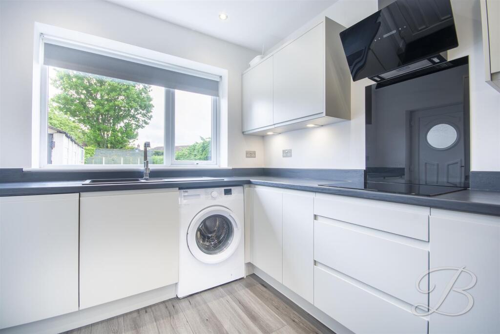 New Mill Lane, Mansfield Woodhouse, Mansfield - View 5