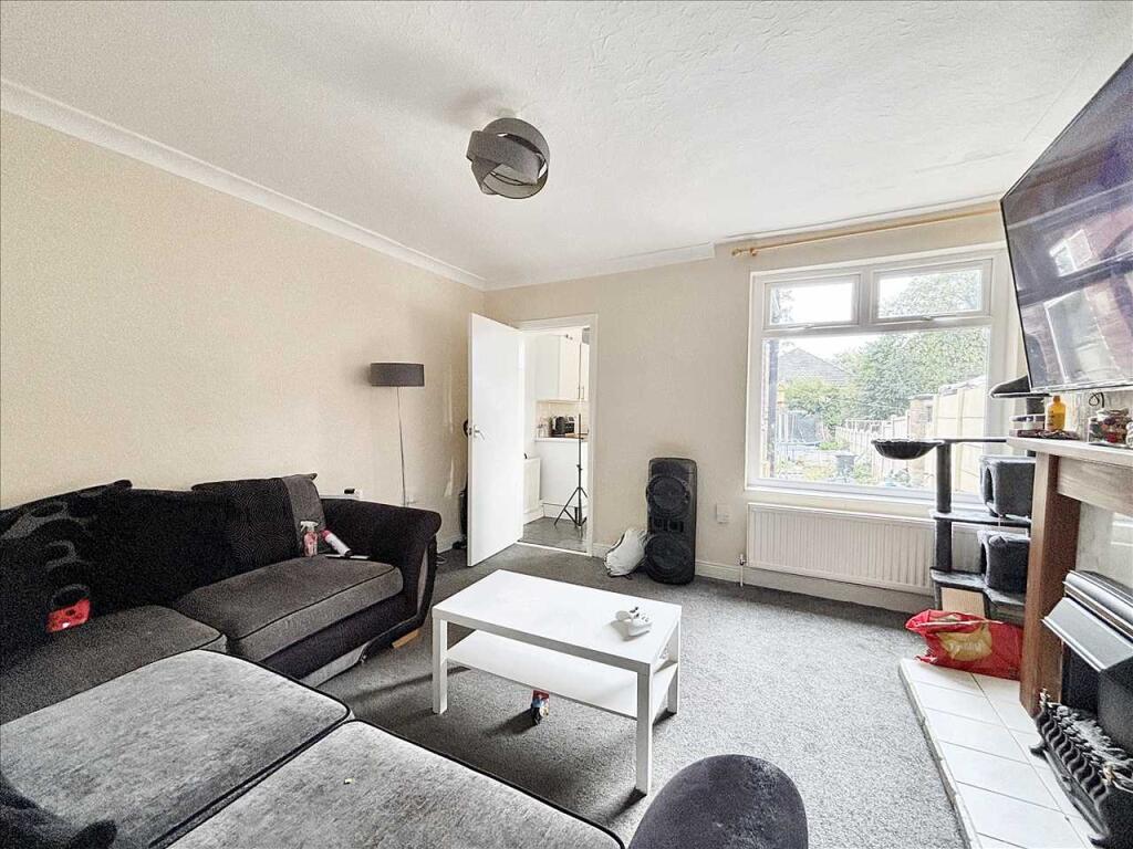Lucknow Drive, Sutton in Ashfield photo 3