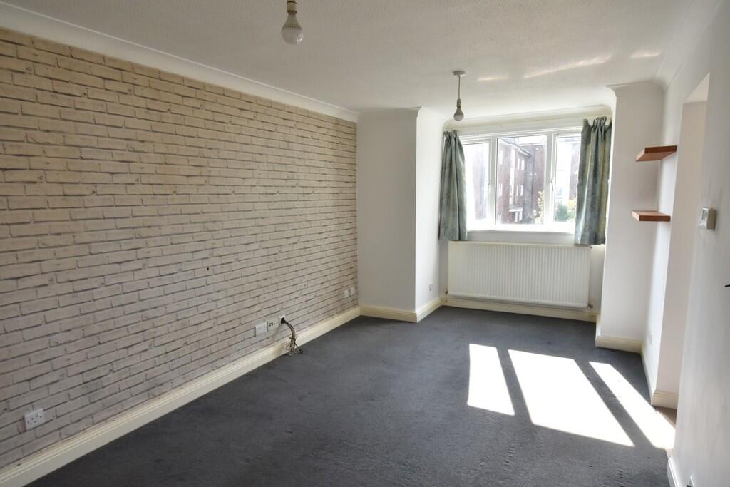 Apartment in Hove, Aldrington - View 3
