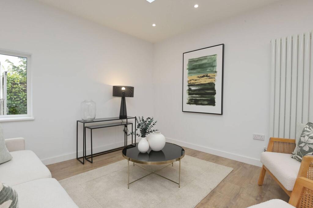 107 Caroline Terrace, Corstorphine, Edinburgh, EH12 8QU photo 4