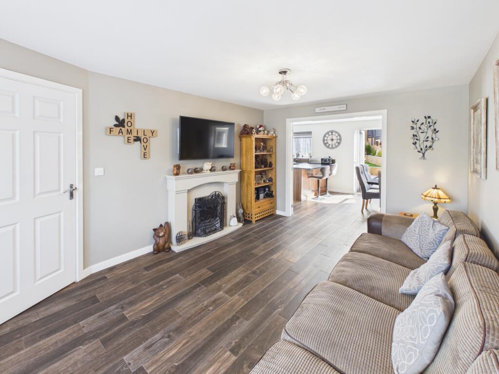 House in Taunton - View 5