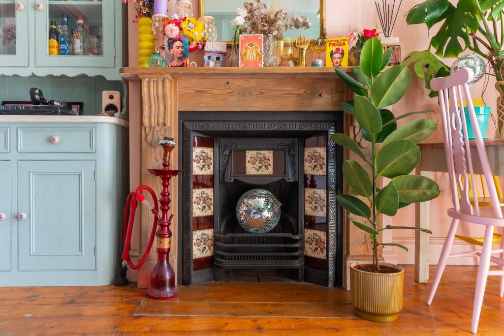 House in Bristol, Baptist Mills, St Werburgh's - View 5