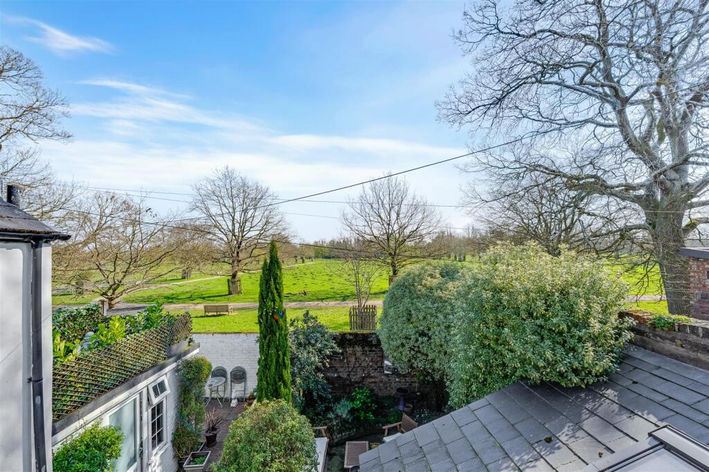 High Street, Hampton Hill, TW12 - View 6