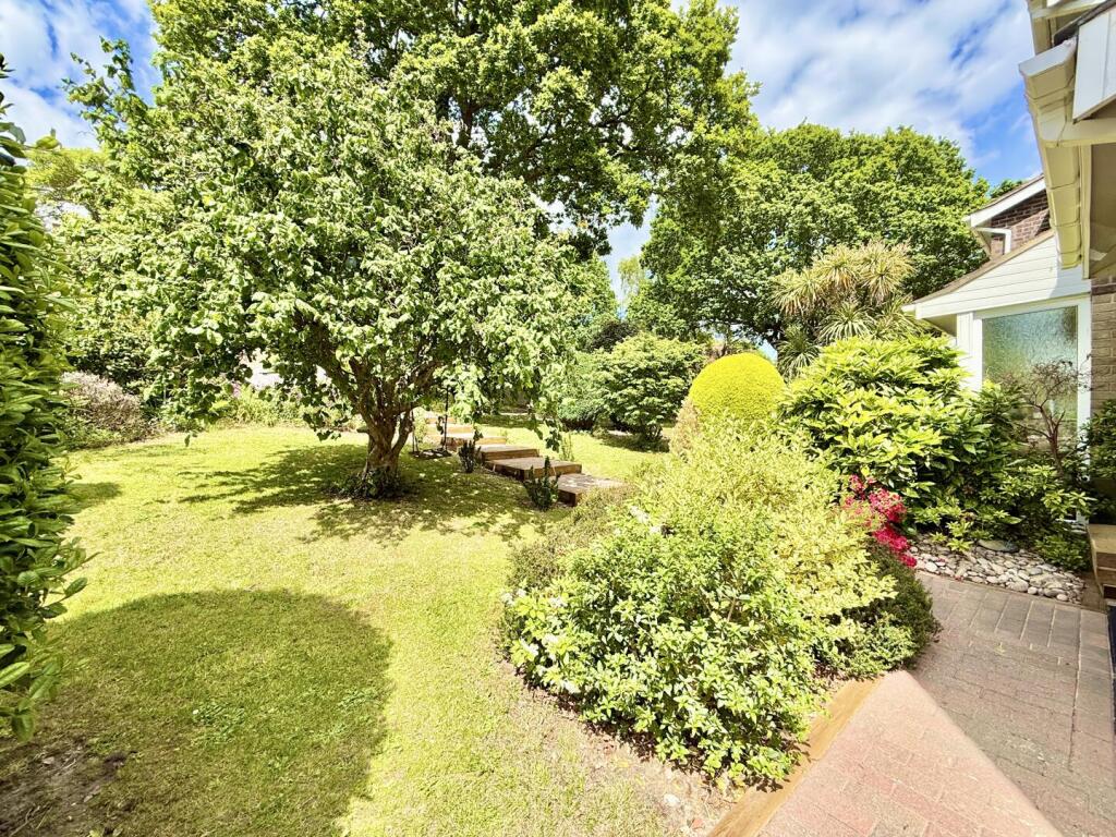 House in Highcliffe-on-Sea, Walkford, Highcliffe and Walkford - View 5