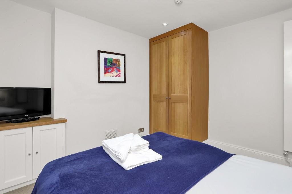 2 bedroom serviced apartment for rent