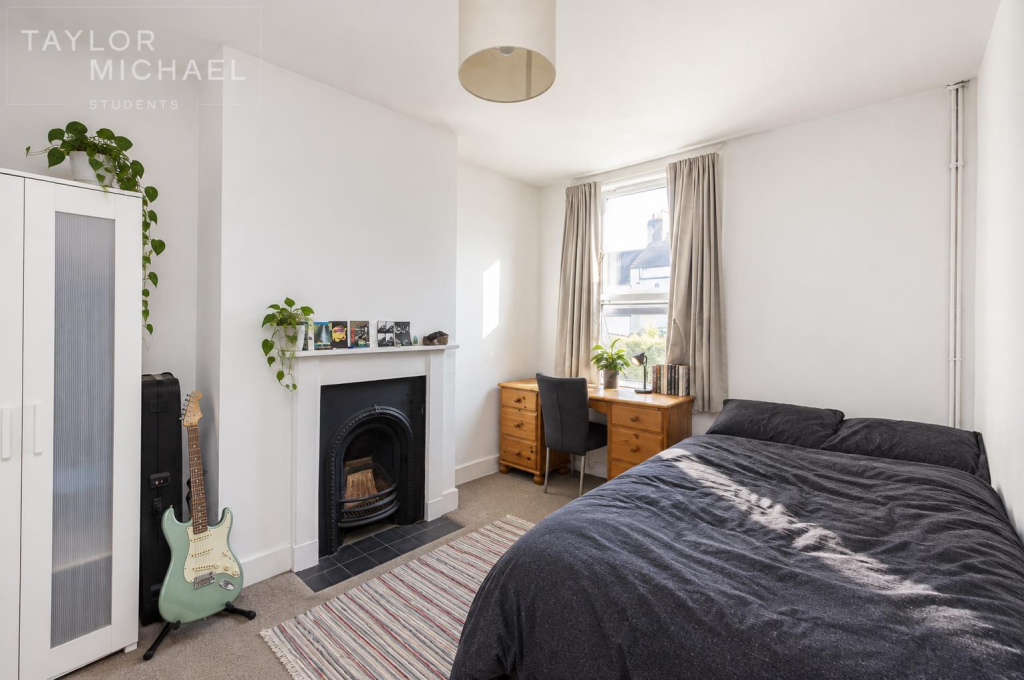 House in Brighton - View 5