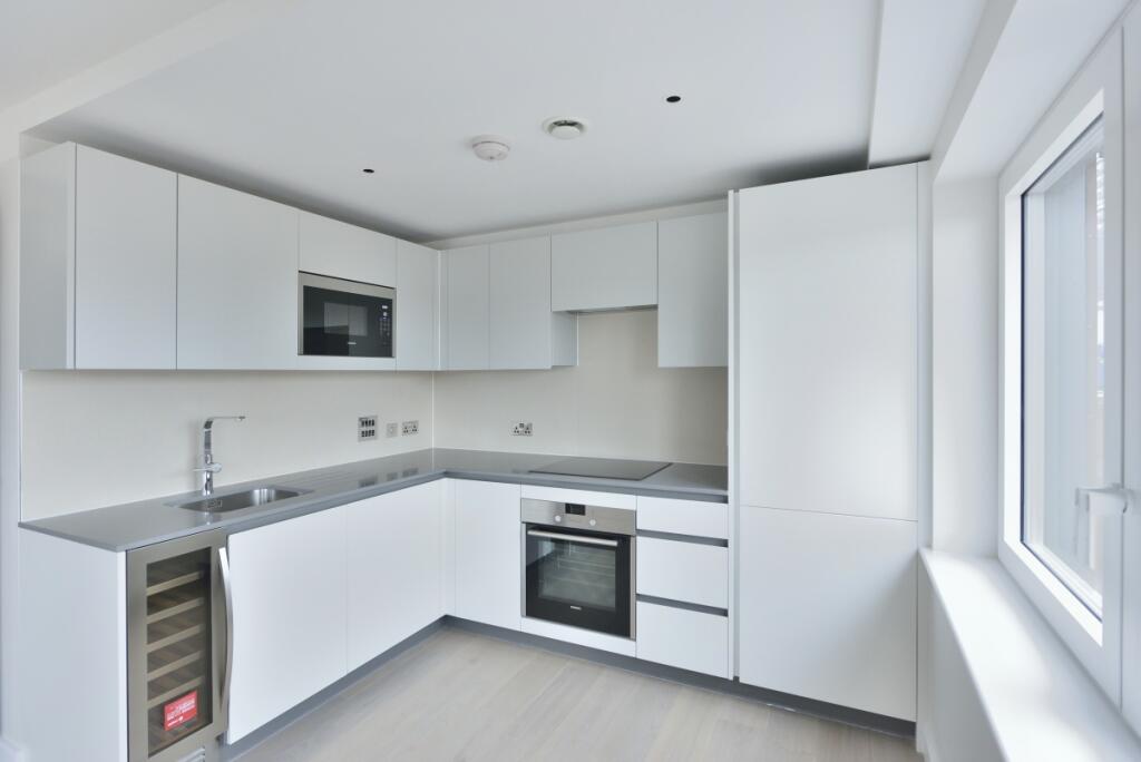 Apartment in London - View 2