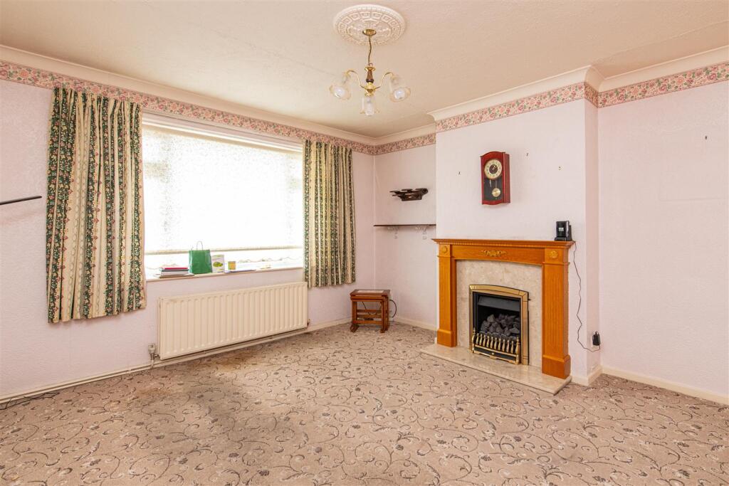 House in Higham Ferrers, North Northamptonshire - View 3