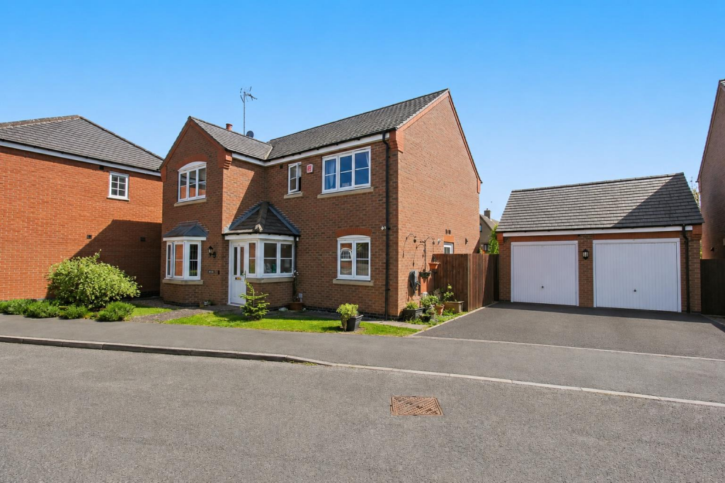 Main image of property: NN14 Yaffle Crescent, Desborough, Kettering