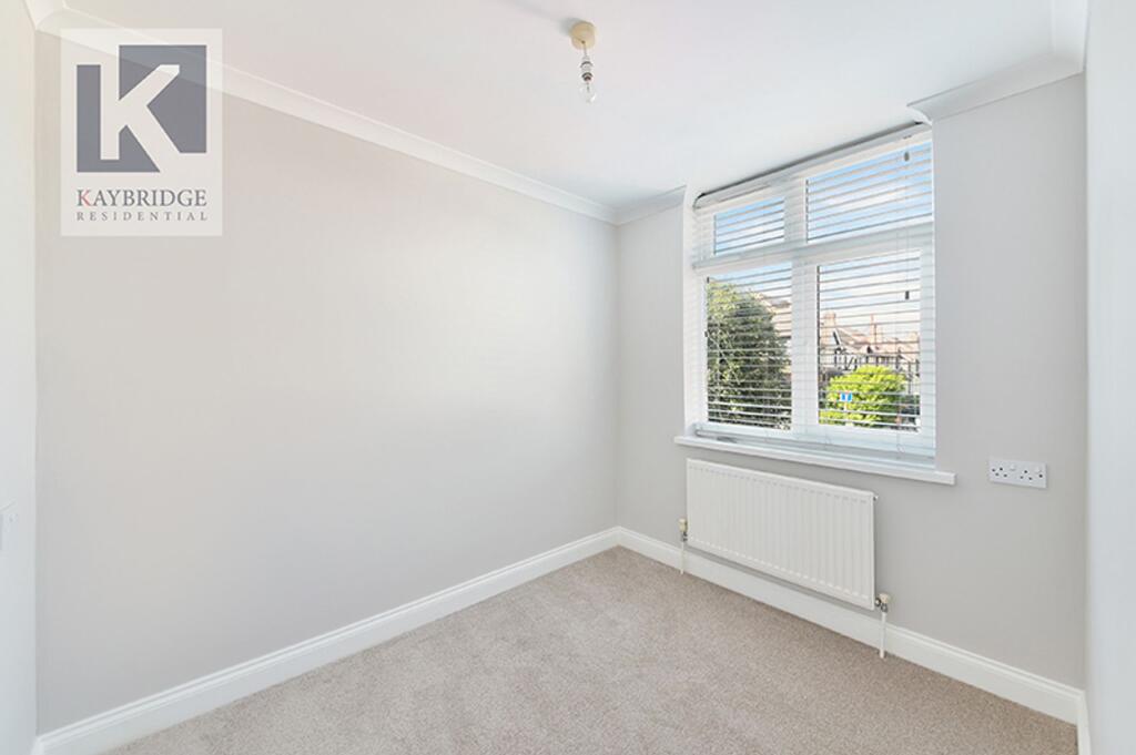 Apartment in Sutton - View 5