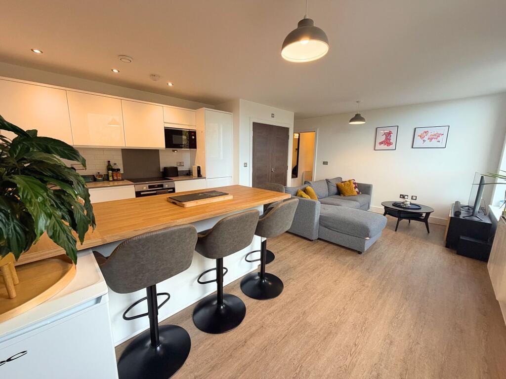 Apartment in Manchester - View 5