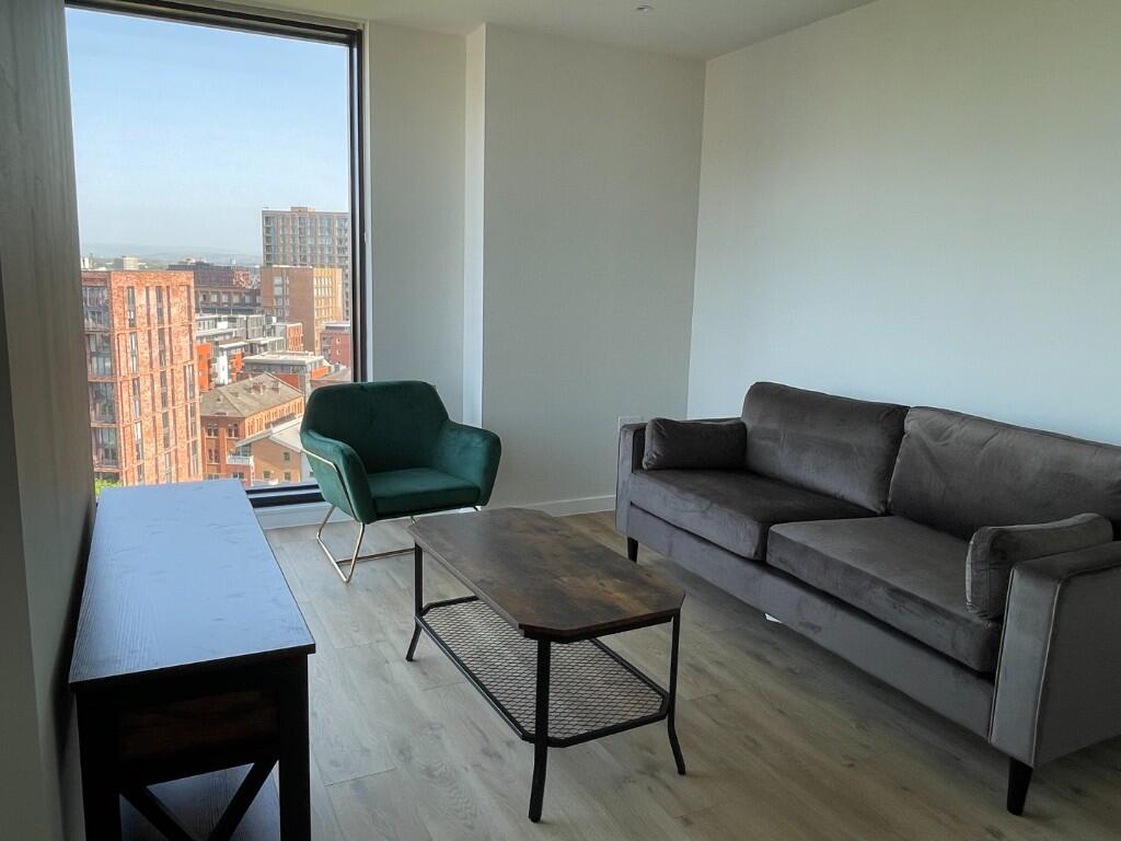 Main image of property: The Gate, Aspin Lane, Manchester, Greater Manchester, M4  [KhpLlt]