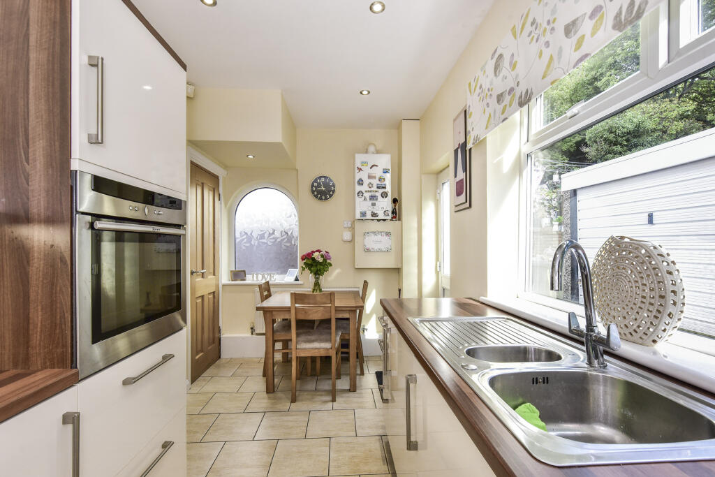 House in Sheffield, South Yorkshire - More