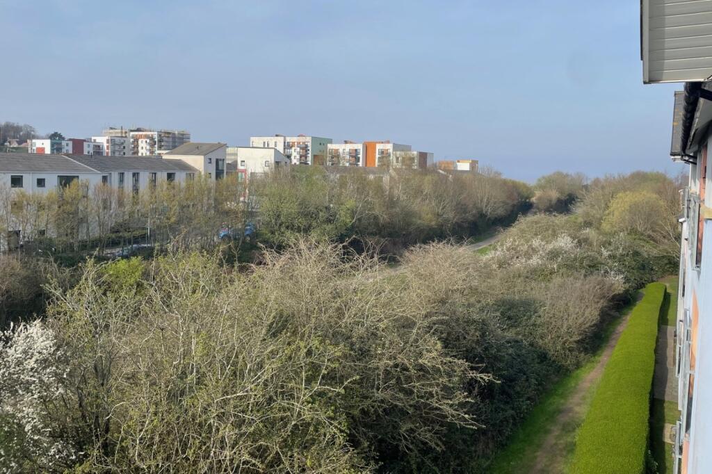Main image of property: Guillemot Road, Portishead, Bristol, BS20