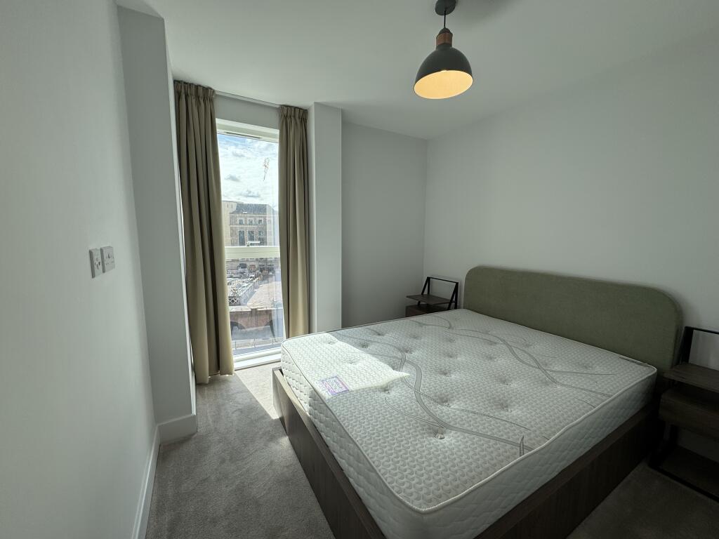 Apartment in Reading - View 5