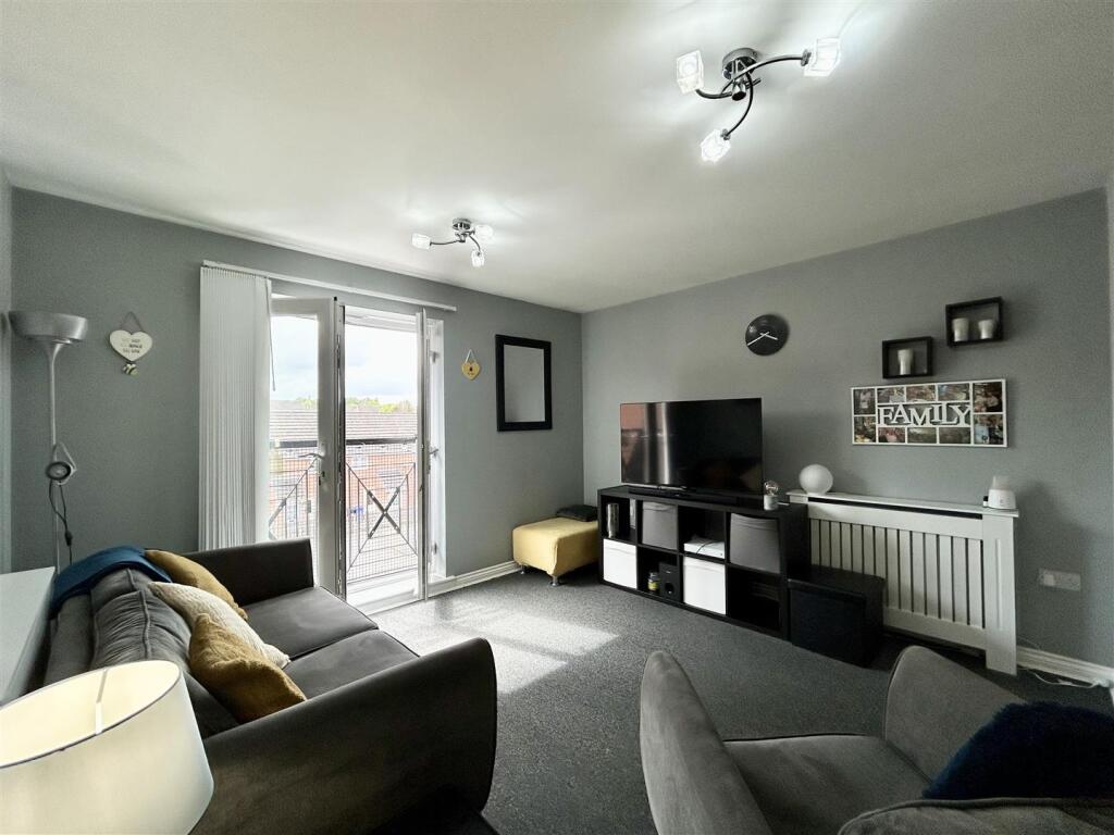 Century Way, Halesowen photo 4