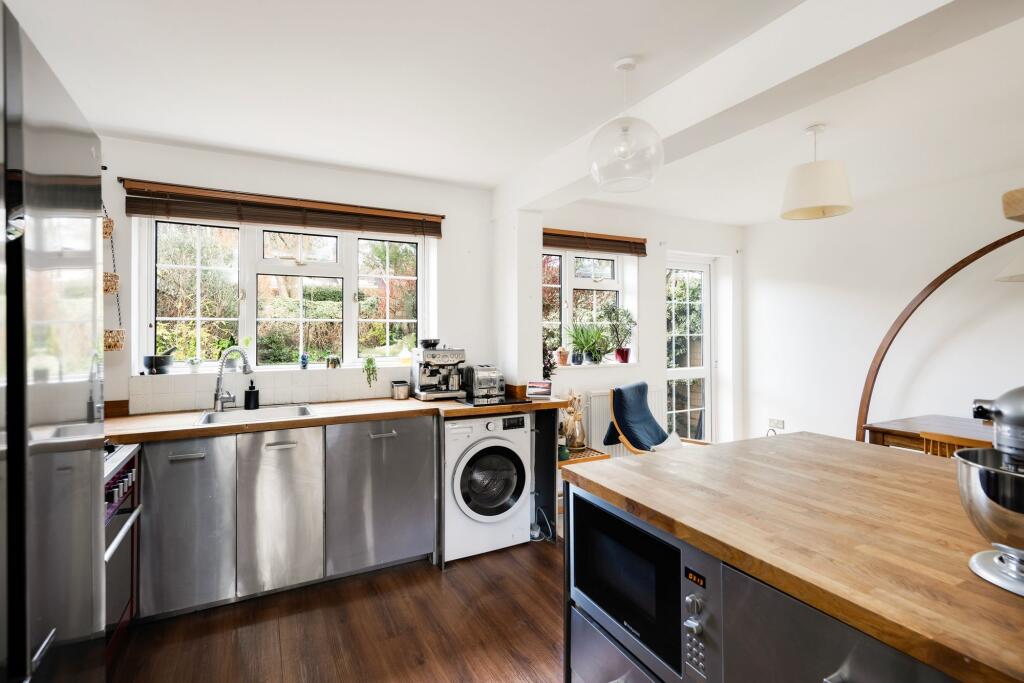 Dorset Way, Yate, BS37 photo 5