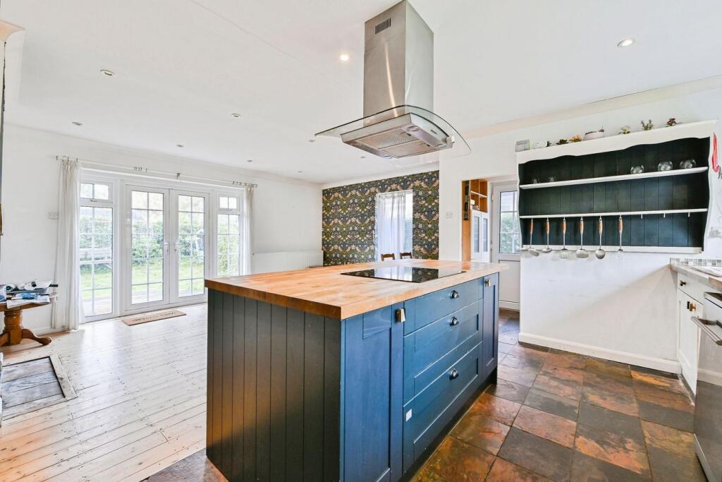 House in Nottingham, Wollaton Park - View 5