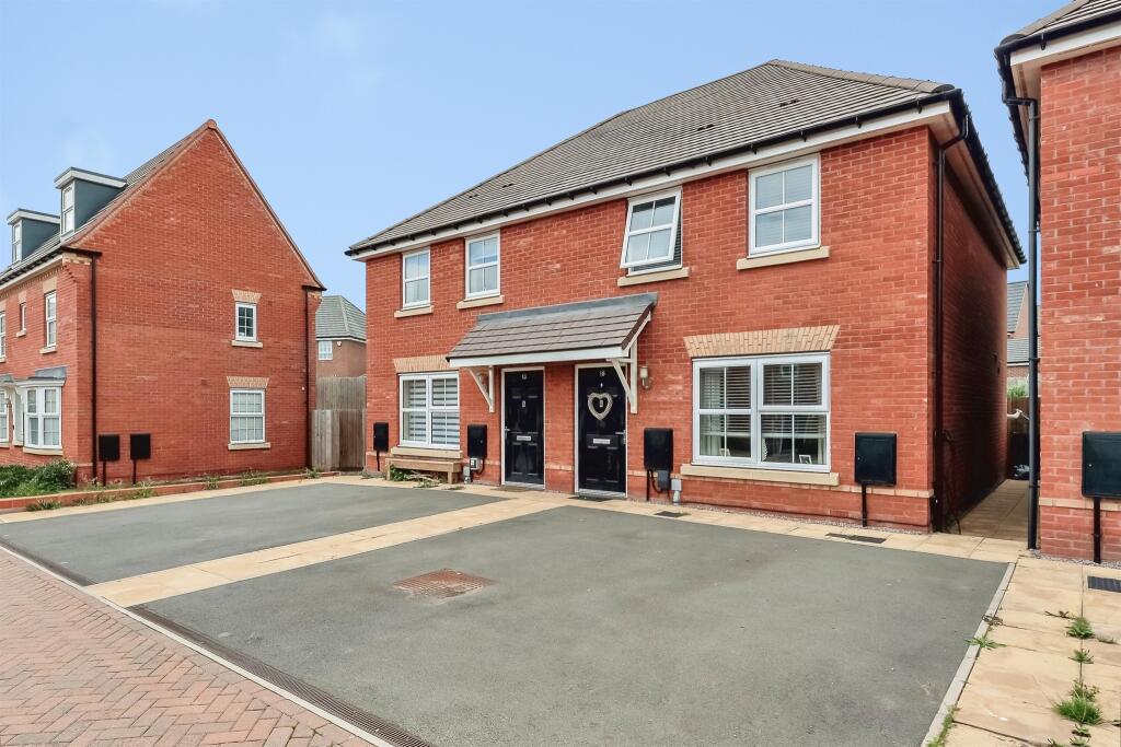 House in Kettering, North Northamptonshire