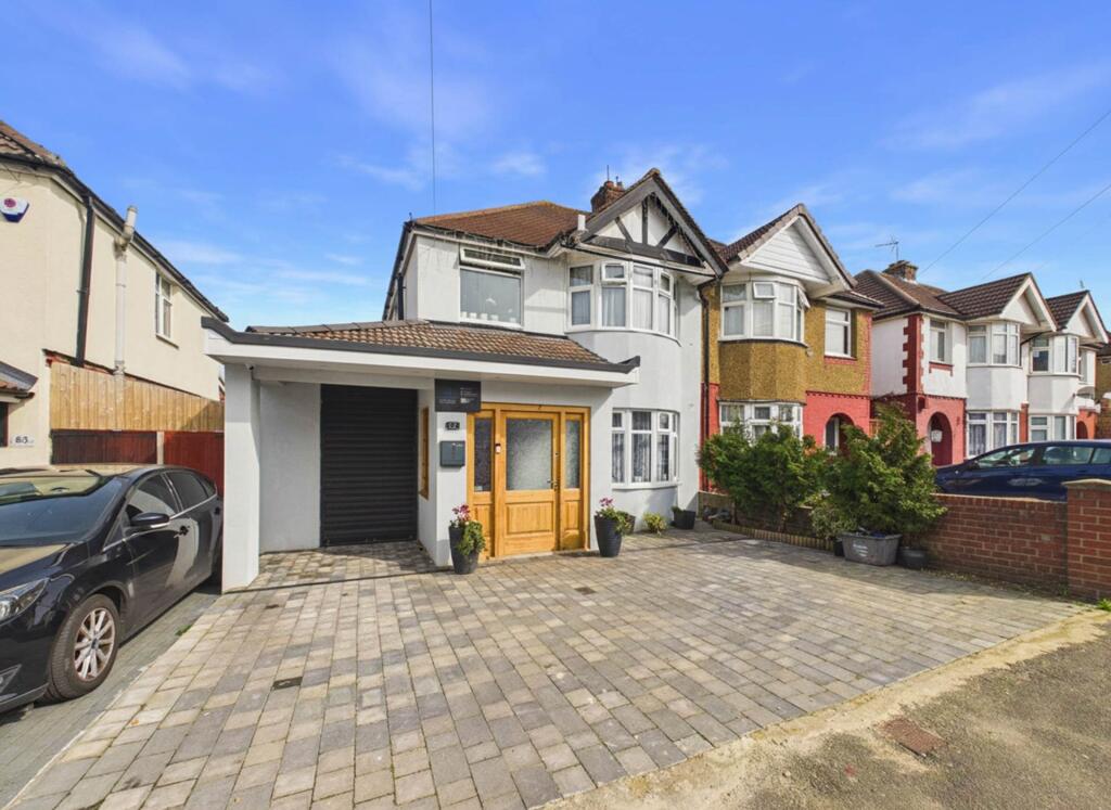 Main image of property: Somerset Avenue, Luton