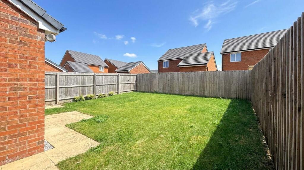 Balmoral Drive, Churchtown, PR9 8QA - View 4