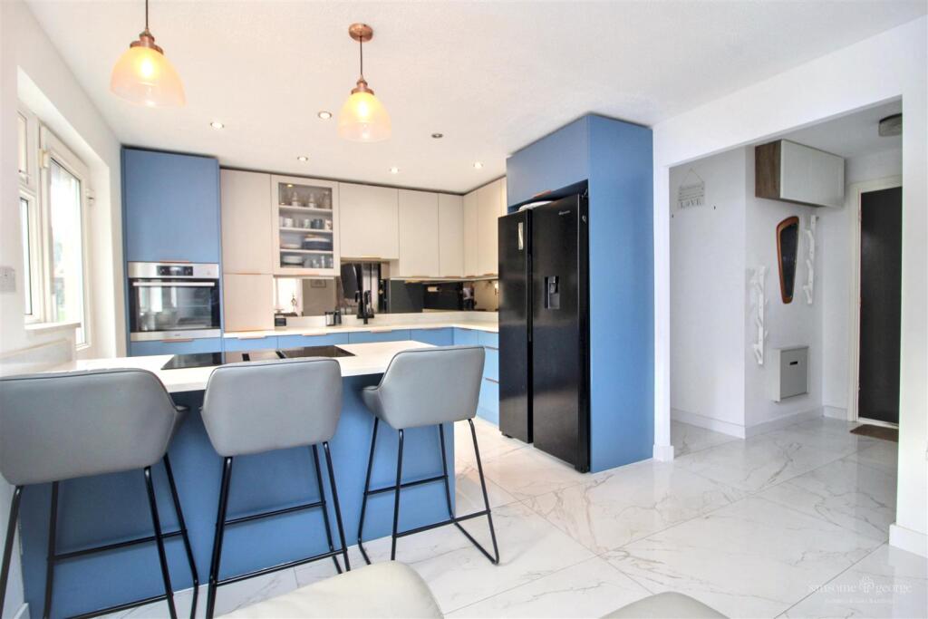 House in Reading - View 5