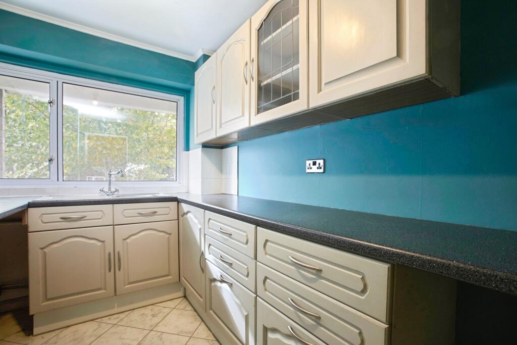Apartment in Southampton - View 2
