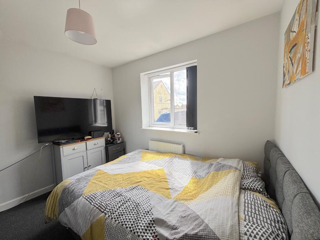 Sawthum Place, Glebelands, Westfield - More