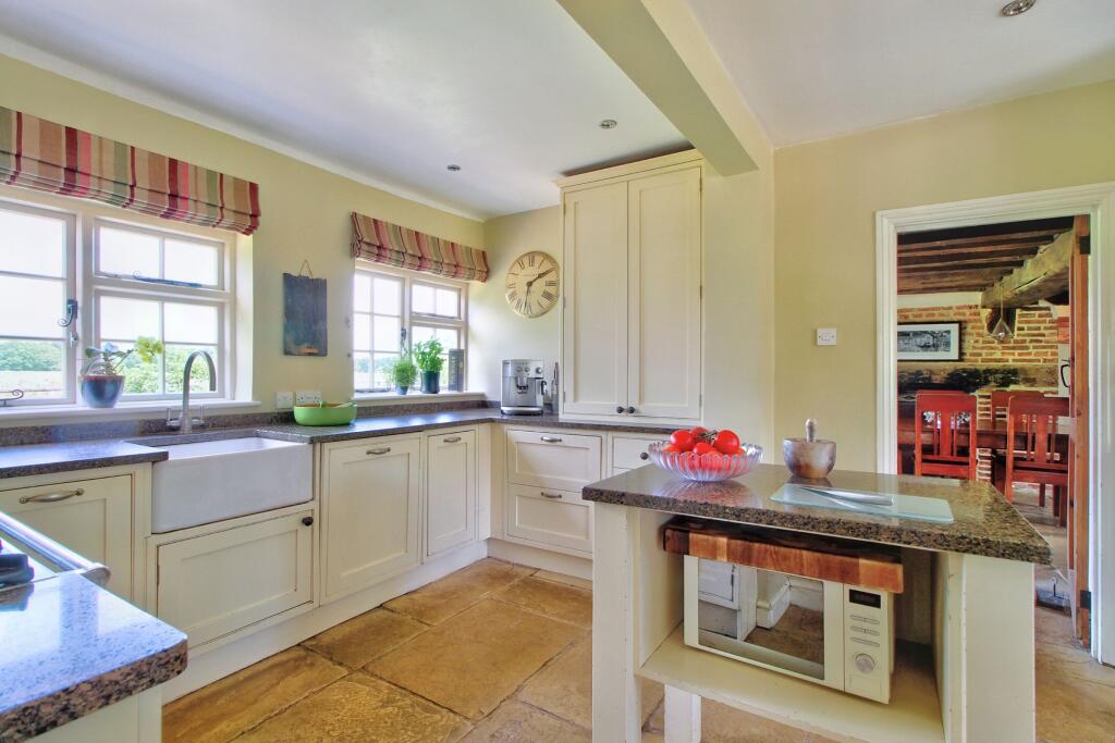 House in Hurst, St. Nicholas, Hurst - View 2