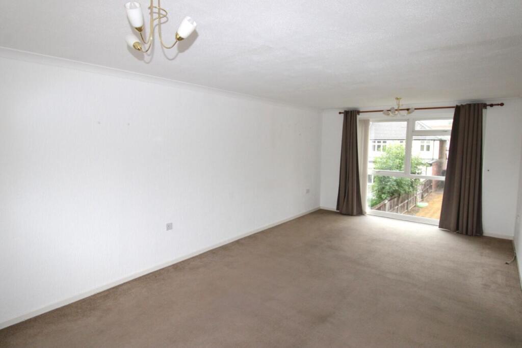 Apartment in London, Upminster Bridge, Upminster - View 2